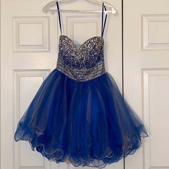 dress - Picture 3 of 4